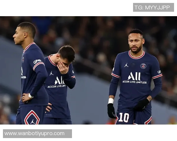 巴黎球员身价波动分析维蒂尼亚等六人增值扎巴尔尼等七人贬值