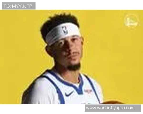 杜埃荣获2025年欧洲金童奖巴黎官方社媒发布祝贺海报